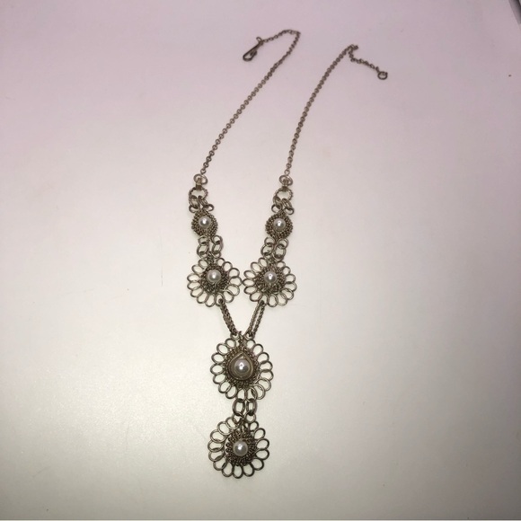 Vtg Wire Wrapped Faux Pearl Floral Flower Necklace 17” + 1.5” Drop - Picture 1 of 5
